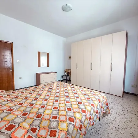Pristina Apartment, Pochi Passi Dal Mare Rifa755