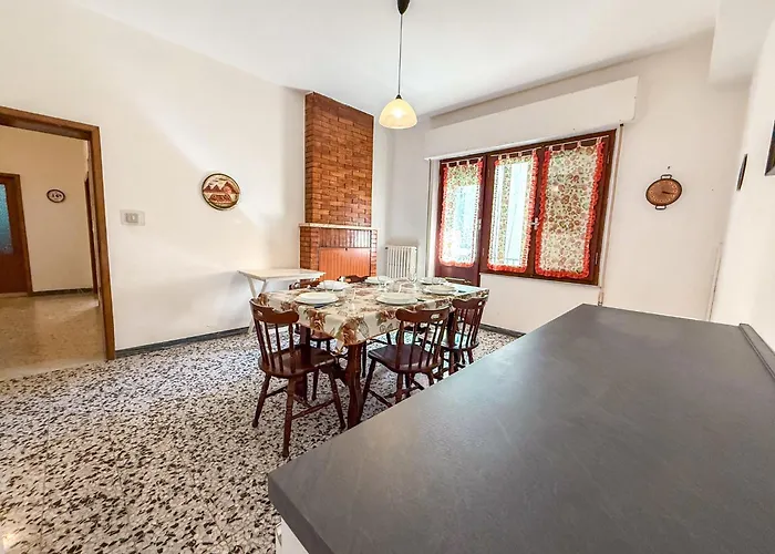 Apartment Pristina Apartment, Pochi Passi Dal Mare Rifa755 *