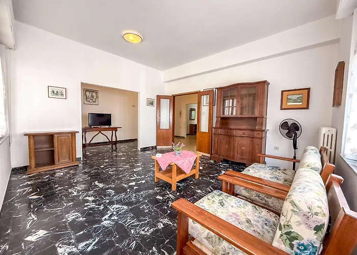 Pristina Apartment, Pochi Passi Dal Mare Rifa755 *